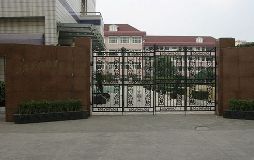 上海民办彭浦实验小学英语老师