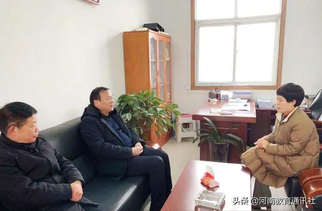 关注教育民生社旗县常务副县长许晓燕到县二高中督查学校搬迁工作