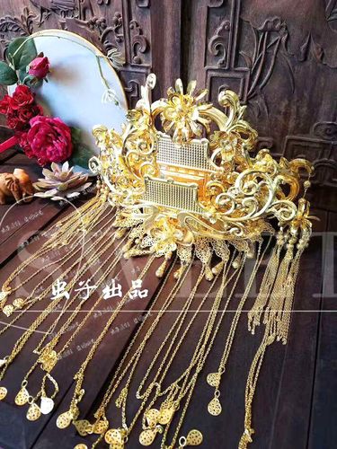 虫子原创手工新娘凤冠霞帔金色大气夸张遮面帘中式汉服头饰 玉容