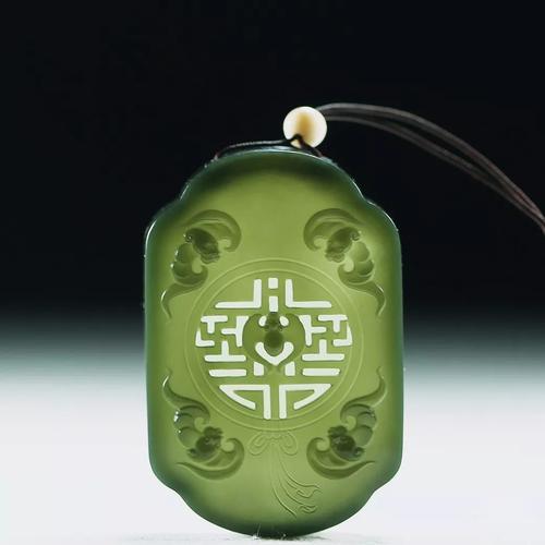 一空说玉:和田玉玉雕中的"削减"艺术_镂空