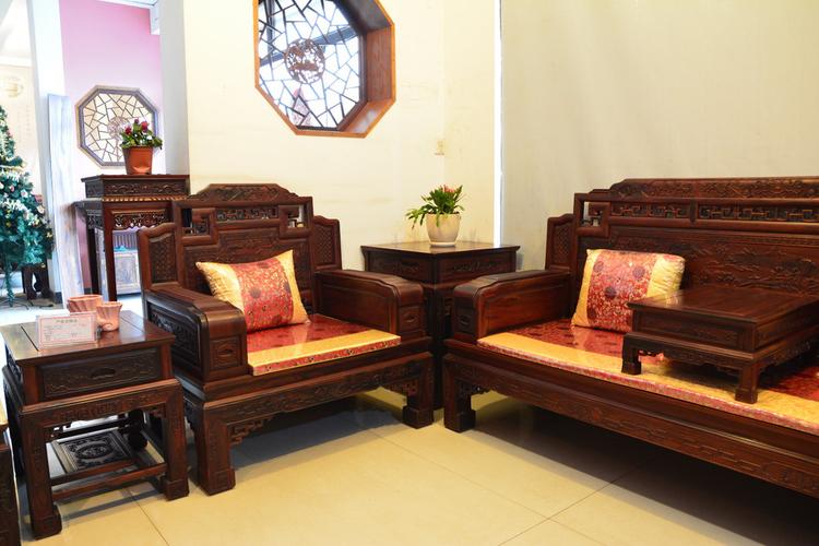 红酸枝家具-锦上添花沙发-古典沙发-红木家具-榫卯结构-沙发效果图片