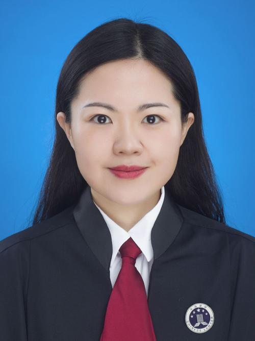 谢律师工作照