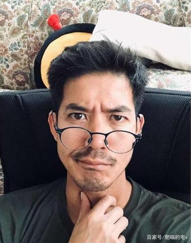 泰国明星留守在家:weir哥发起了一场胡须大赛