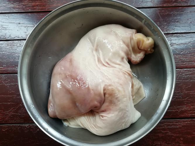 想把猪肚洗干净?别总是用盐和醋,教你小窍门,洗的干净
