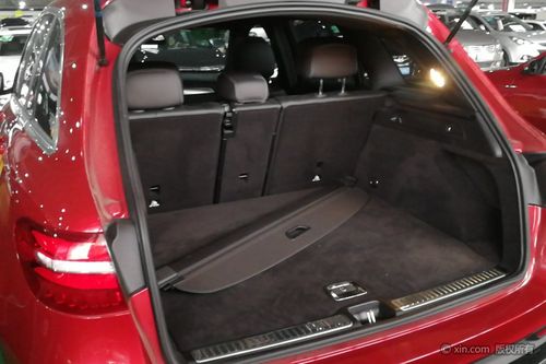 奔驰glc级后备箱