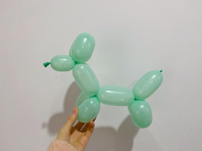 小狗气球造型