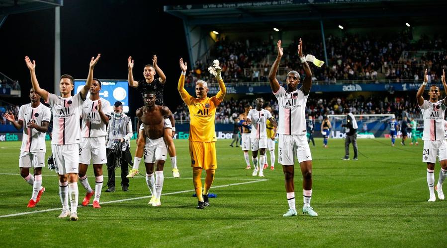 法甲首轮巴黎圣日耳曼客场2比1逆转特鲁瓦