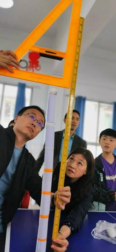 比赛中不能更换a4纸,不能破坏乒乓球,乒乓球使用数量无上限.