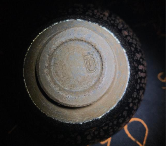 李达建盏彩金束口盏赏析