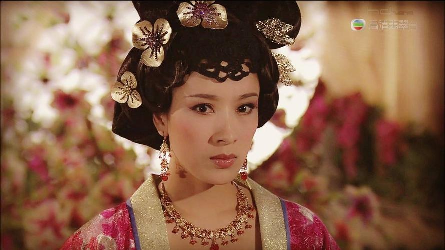 原创人生如戏,同为港剧女神,杨怡幸福产女,而她却沦落到直播带货