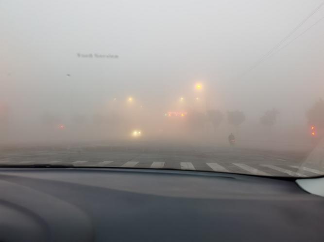 大雾来袭,内江这些高速收费站关闭!