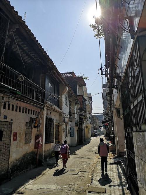 在湛江赤坎,有一个留在旧日的老街区