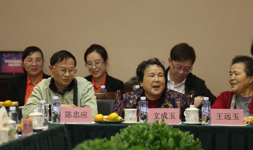 南岸区委教育党工委书记,南岸区教委主任包茹华,南岸区教委副主任