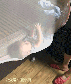 搞笑gif趣图:女神抓鱼有技巧,裙子当网无节操!