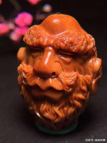 核雕名家排名——须华青大师本工橄榄核雕达摩八祖
