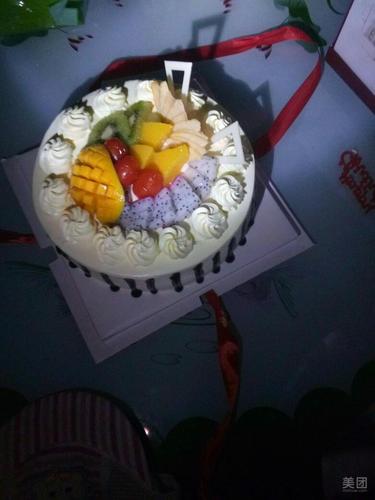 红红火火麦香城生日蛋糕店