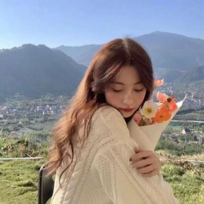 2020最火女生头像成熟唯美