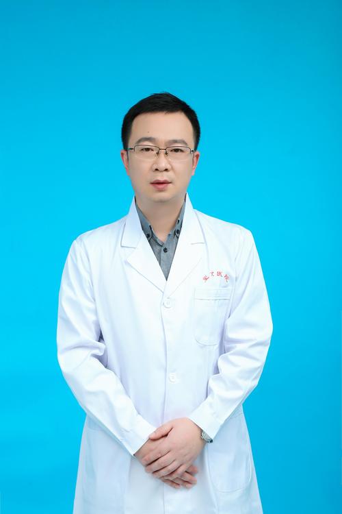 儿科郭凯医生介绍小儿按摩的注意事项