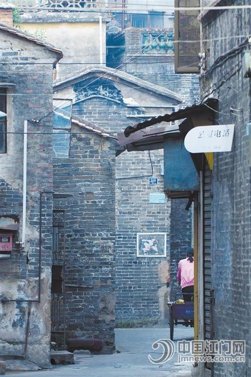 石湾直街老街:  江门老城的"圣地"