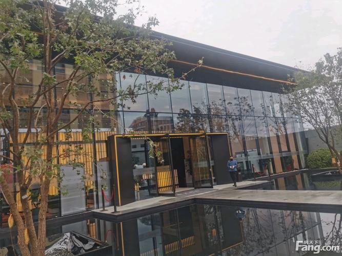 均价62000元/平方米楼盘地址:北京·中央别墅区·祥云小镇南侧(临安宁