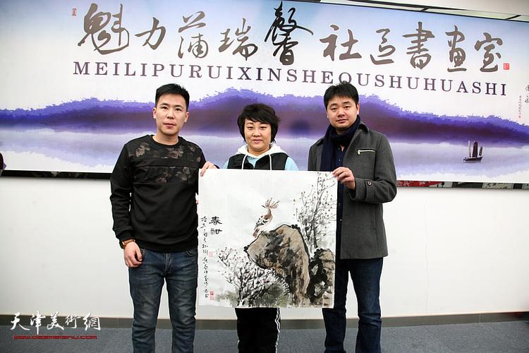 天津美协"丹青颂人民"小分队走进武清送温暖