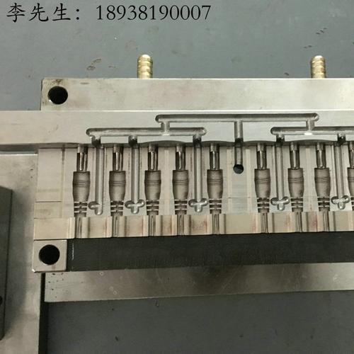 产品推荐 二次包胶模具 塑料外壳包胶模具 数码产品包
