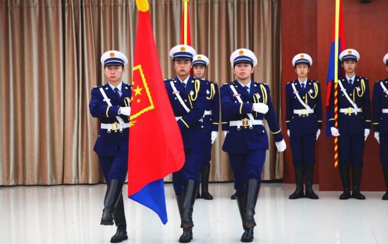 江西消防救援总队举行授旗授衔换装仪式,刘奇出席