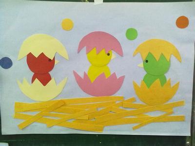 画一幅小鸡出壳的样子简笔画