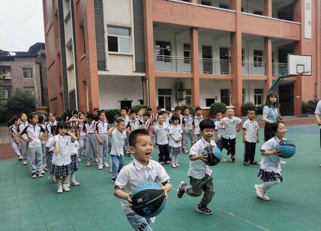 岳池县南街小学校61岳池县新风路幼儿园幼小衔接活动