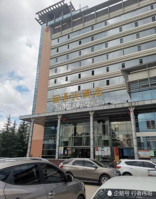 曲靖市麒麟区子午路上一准四星级大酒店,正逆势而上