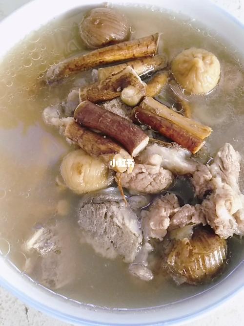 健脾去湿汤,五指毛桃煲猪骨_健脾_养生_夏天去哪玩_养生日常_医疗健康