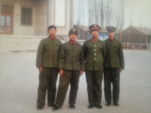 28军坦克七师装甲步兵团,51343部曾经当过兵的战友,当兵前和现在