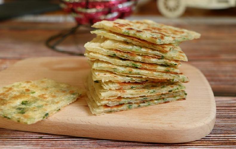 这样做千层饼香掉牙,葱香饼脆,材料简单到你绝对想不到