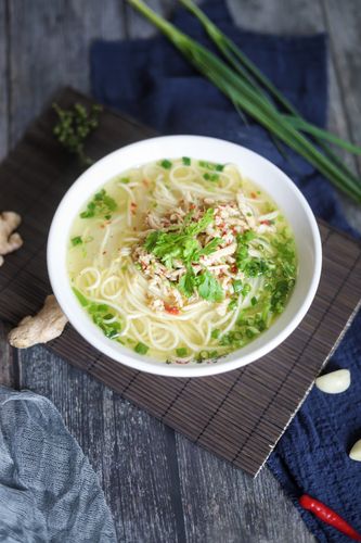 藤椒鸡丝面
