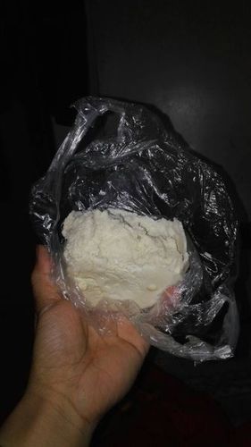 生活太难,吃馒头连咸菜都没有,实在吃不下去啊,噎死我