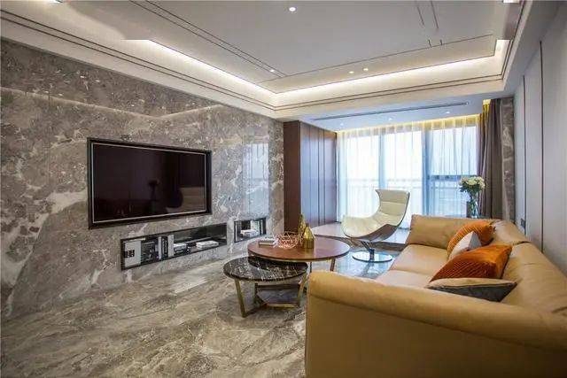 135平现代轻奢三居室,电视嵌入在大理石背景墙上,时尚