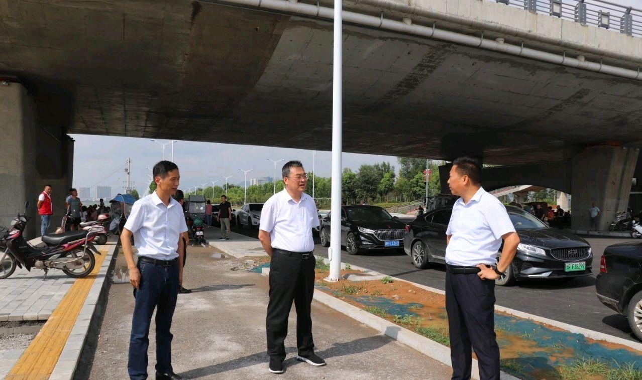 淅川县领导崔改平到上集镇督导防汛工作