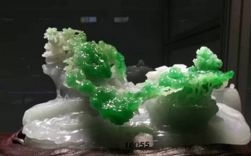 一起欣赏本届天工奖的其他翡翠玉雕作品十六年始终如一地坚持非营利性