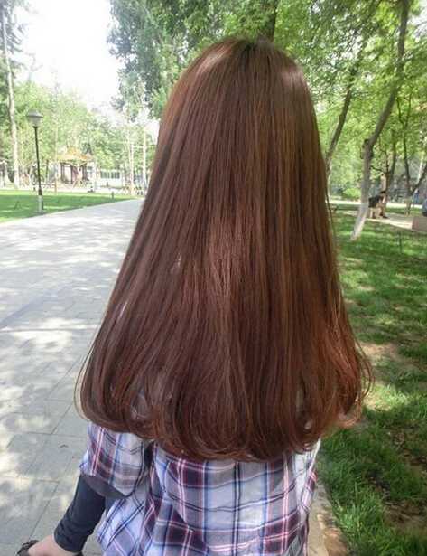 女生中长发微卷烫发发型图片