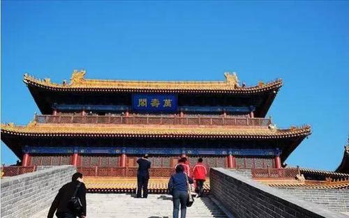 西岳庙虽然不在华山景区内,却与华山景区实行联票制度.