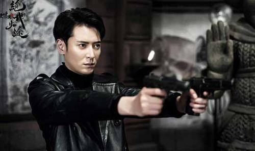 娱乐 影视 影视-内地 正文  由韩栋主演的新概念抗战动作剧《硬骨头之