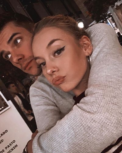ester expósito & alvaro rico