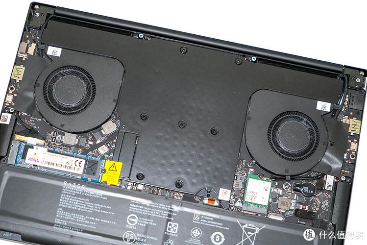 畅玩数码2021篇八将5900hx和rtx3080塞进14寸笔记本中雷蛇灵刃14锐龙