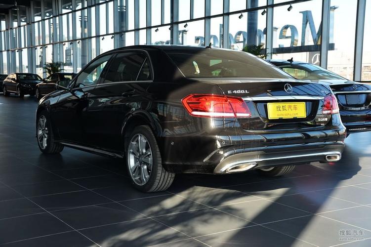 2015款奔驰e400l运动豪华型 4matic
