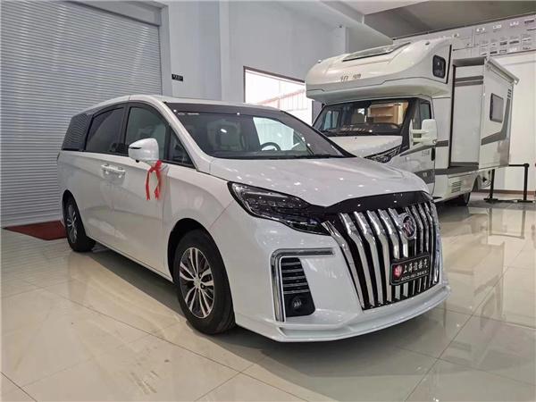 别克gl8改装商务车,高品质七座mpv