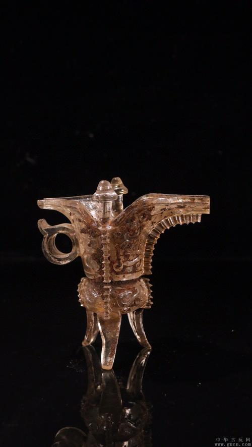 【战汉时期老琉璃『螭龙纹』爵杯】