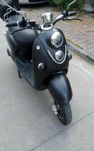 转名牌雅迪磨砂60v大电池时尚大龟王电动车