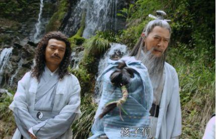 藏了它4年,央视8套终于播出,49岁翁虹演的"妖女"也太惊艳了