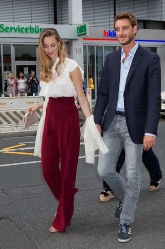 现在摩洛哥王室最会穿的 是beatrice borromeo了!