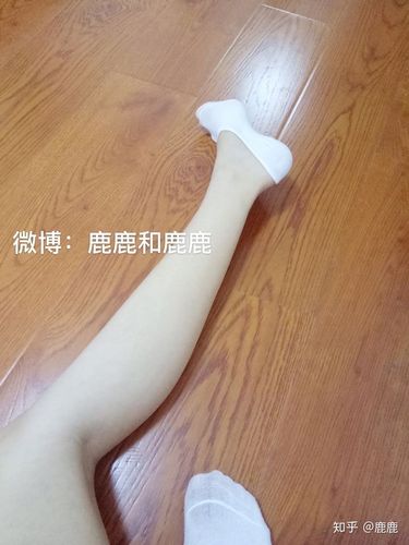 女生都爱穿白船袜吗?